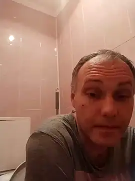 Pineapple04 online show from 12-14-24, 07:40