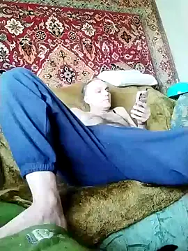 Pineapple04 online show from 01-04-25, 12:27