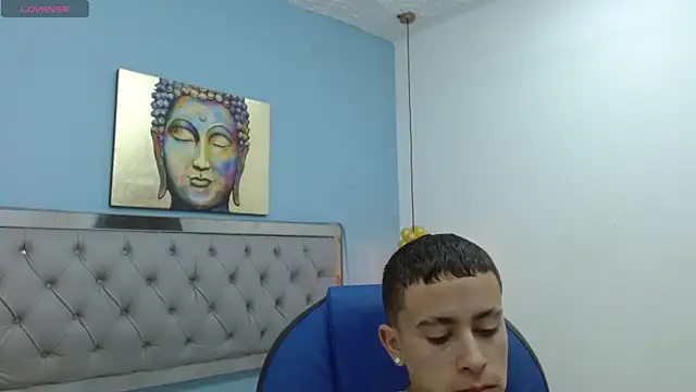 Snapshot of Xavii18 chatting on 02-11-25, 06:55 Xavii18 online show from 02-11-25, 06:55