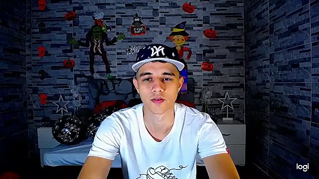 ADAM HOT online show from 10-09-25, 08:51