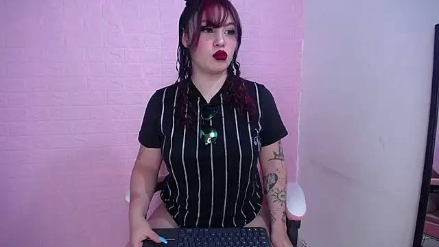 Dominic Queen online show from 10-03-25, 01:30