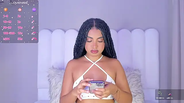 atenea roberts online show from 09-18-25, 03:14