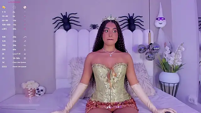 atenea roberts online show from 10-31-25, 09:16