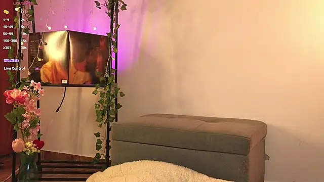 Soffimoon  online show from 03-21-25, 02:18