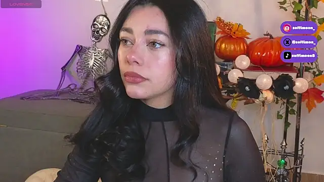 Soffimoon  online show from 10-29-25, 01:08