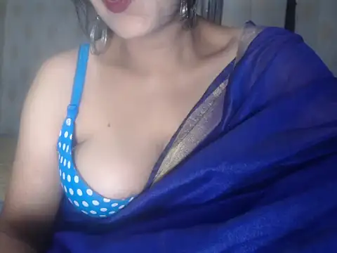 Snapshot of LustyShreya chatting on 10-10-25, 05:45 LustyShreya online show from 10-10-25, 05:45