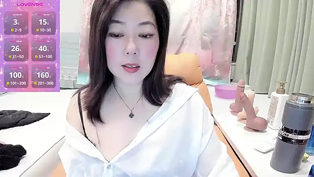 Crystal Wings online show from 12-18-24, 01:23