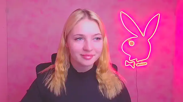 Snapshot of Milka_kiss_ chatting on 11-01-25, 12:29 Milka kiss online show from 11-01-25, 12:29