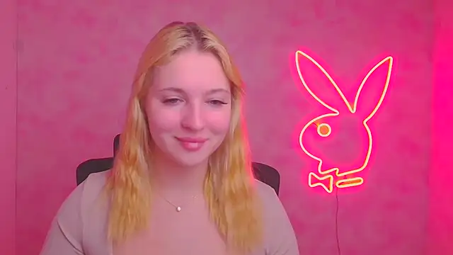 Snapshot of Milka_kiss_ chatting on 11-03-25, 06:58 Milka kiss online show from 11-03-25, 06:58