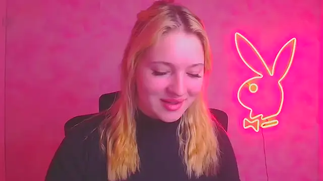 Snapshot of Milka_kiss_ chatting on 11-18-25, 06:51 Milka kiss online show from 11-18-25, 06:51