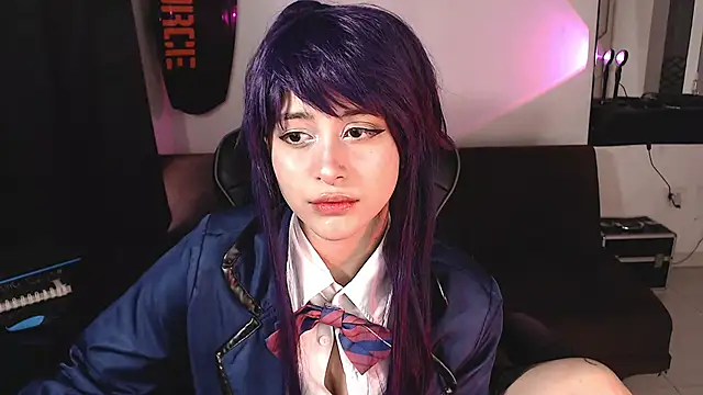 Snapshot of liz-beths chatting on 10-22-25, 01:11 liz-beths online show from 10-22-25, 01:11