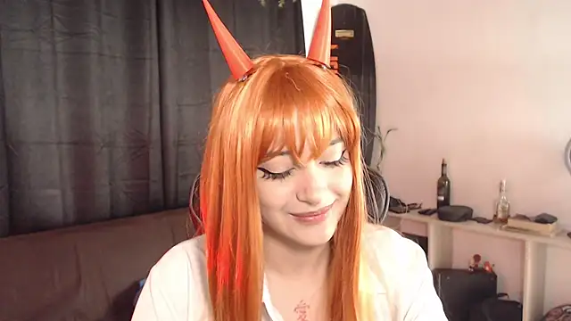 Snapshot of liz-beths chatting on 11-11-25, 10:10 liz-beths online show from 11-11-25, 10:10