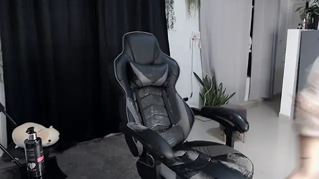 liz-beths online show from 02-03-26, 07:46