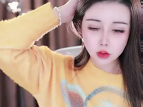 Qiaoqiao  online show from 02-25-25, 12:55