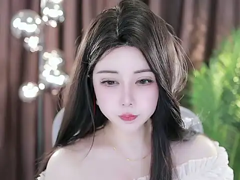 Qiaoqiao  online show from 03-02-25, 12:11