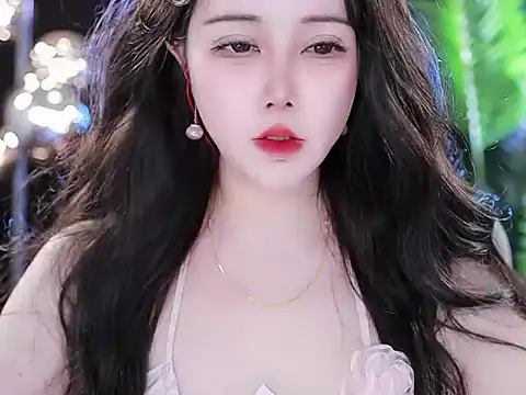 Qiaoqiao  online show from 03-19-25, 12:56