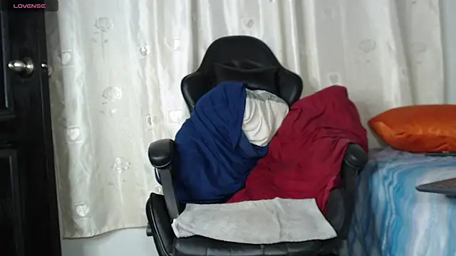 tizziano castillo  online show from 01-14-25, 12:11