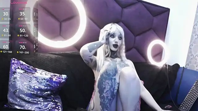 Snapshot of TyphoidMary chatting on 12-03-24, 12:24 TyphoidMary online show from 12-03-24, 12:24