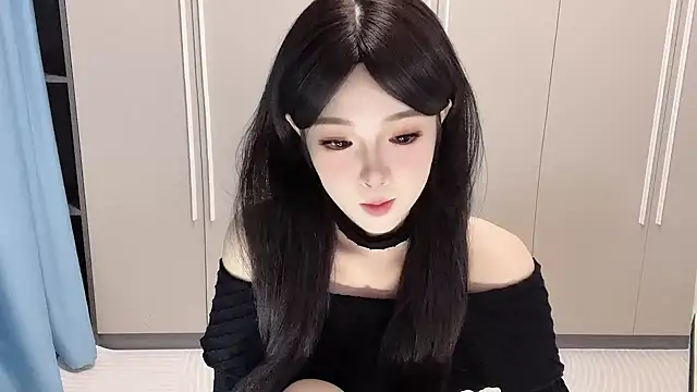 Snapshot of Q-ing chatting on 11-03-25, 12:39 Q-ing online show from 11-03-25, 12:39