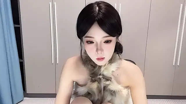 Snapshot of Q-ing chatting on 11-05-25, 12:27 Q-ing online show from 11-05-25, 12:27