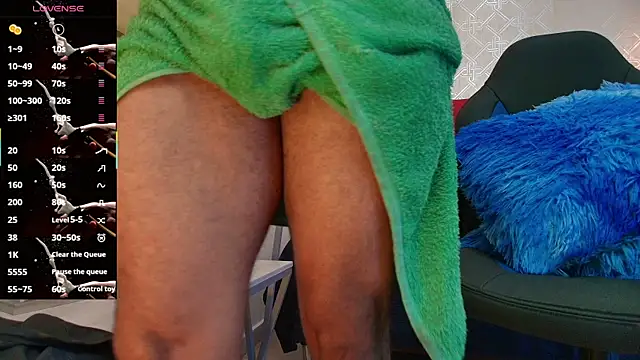 Snapshot of Andrey_u92 chatting on 10-18-25, 08:53 Andrey u92 online show from 10-18-25, 08:53