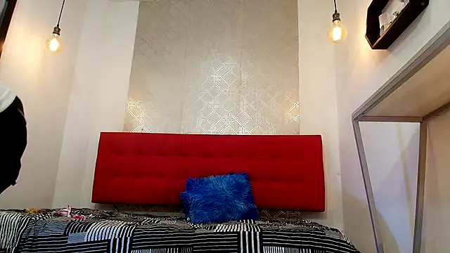 Snapshot of Andrey_u92 chatting on 11-11-25, 03:39 Andrey u92 online show from 11-11-25, 03:39