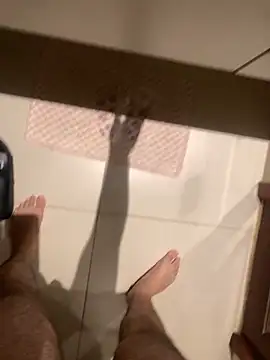 Snapshot of smithrosinha chatting on 01-19-25, 04:12 smithrosinha online show from 01-19-25, 04:12