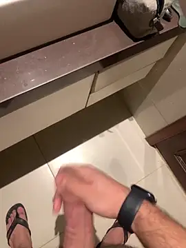 Snapshot of smithrosinha chatting on 10-08-25, 07:39 smithrosinha online show from 10-08-25, 07:39