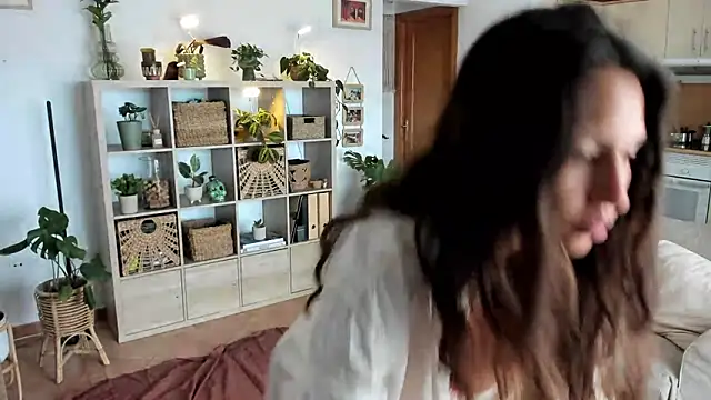 Snapshot of desertd2310 chatting on 01-18-25, 03:59 desertd2310 online show from 01-18-25, 03:59