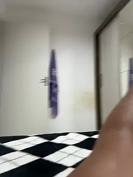 palomamoraid online show from 01-30-25, 01:44