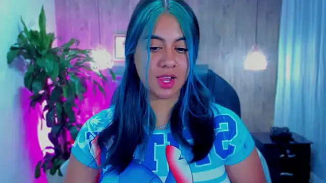 Xisu  online show from 12-19-24, 10:24