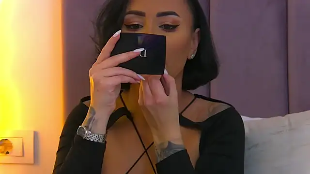 TheaNoire online show from 01-31-25, 11:03