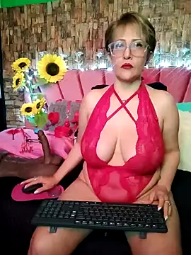 Snapshot of Isabelle_Lov18 chatting on 01-16-25, 03:45 Isabelle Lov18 online show from 01-16-25, 03:45