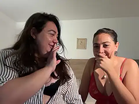 Snapshot of pili_placer chatting on 11-24-25, 02:28 pili placer online show from 11-24-25, 02:28