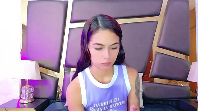 NicoleEsposito online show from 09-10-25, 12:49