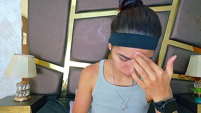 NicoleEsposito online show from 10-10-25, 01:10