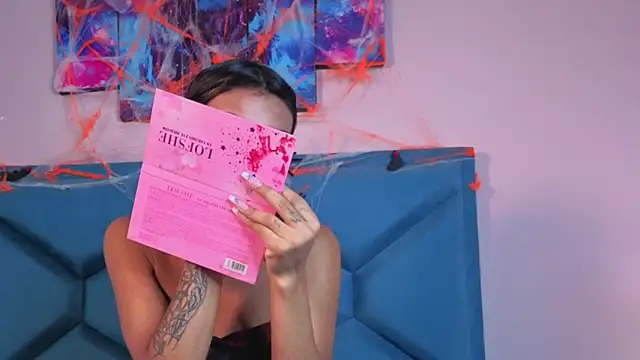 Snapshot of Kaataleya_horny chatting on 10-25-25, 02:41 Kaataleya horny online show from 10-25-25, 02:41