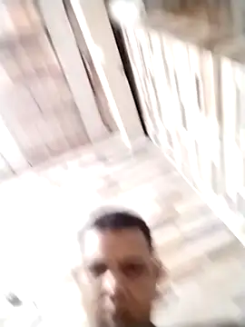 Snapshot of Paugrosso27 chatting on 11-11-25, 05:51 Paugrosso27 online show from 11-11-25, 05:51