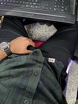 Snapshot of hardfukr0088 chatting on 12-24-24, 10:33 hardfukr0088 online show from 12-24-24, 10:33