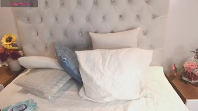 Snapshot of brithany_rousee chatting on 10-14-25, 12:06 brithany rousee online show from 10-14-25, 12:06