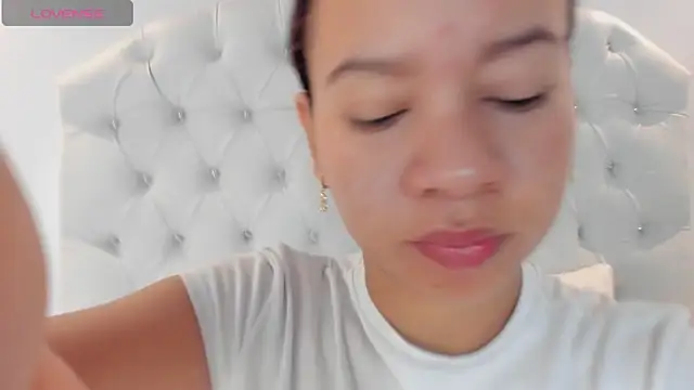 Snapshot of brithany_rousee chatting on 10-30-25, 02:40 brithany rousee online show from 10-30-25, 02:40