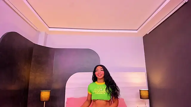 HaileeRoberts online show from 10-17-25, 12:52