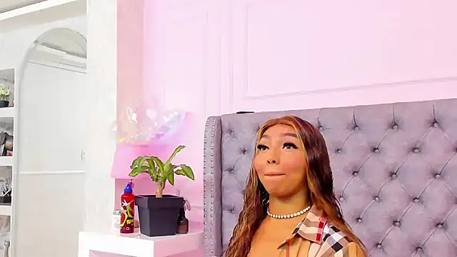 HaileeRoberts online show from 04-04-26, 12:24