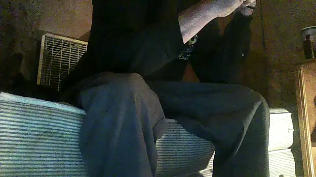 Snapshot of luke_thighwalker2469 chatting on 11-29-25, 04:48 luke thighwalker2469 online show from 11-29-25, 04:48