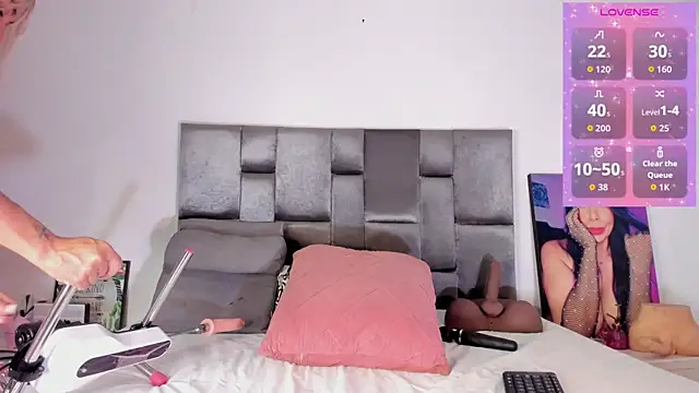 Lia johnsonn online show from 11-12-25, 11:32