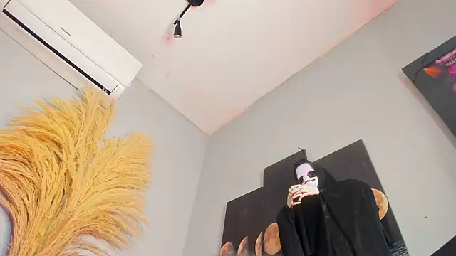 ALICEPOIXXXON online show from 10-30-25, 03:52