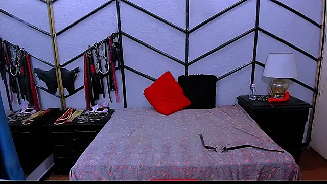 AlanaLuck online show from 01-24-25, 06:56