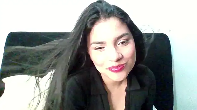 lolaa staars online show from 09-15-25, 07:19