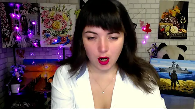 Darina M  online show from 10-15-25, 04:34