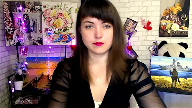 Darina M  online show from 10-18-25, 04:37